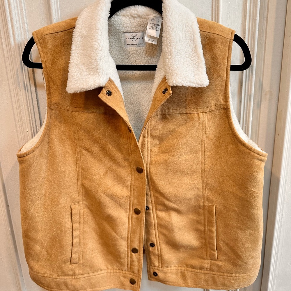 Liz Claiborne Cream Sherpa Vest -Y2K